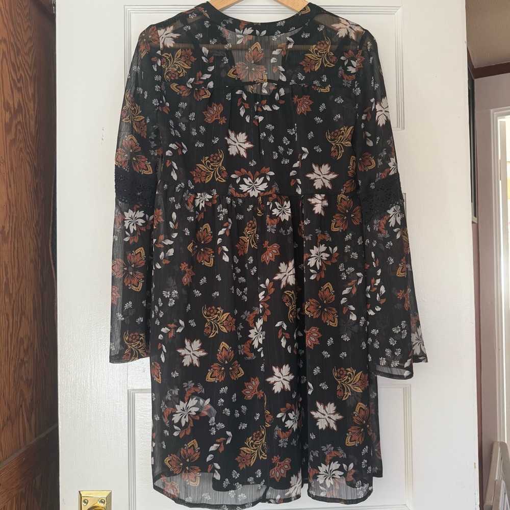 Knox Rose Black Floral Boho Tunic Dress Bell Sleeve Semi Sheer V Neck XS Boho - Picture 9 of 9